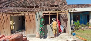 Read more about the article Di Balik Program BSPS, Ada Kepedulian Babinsa dan Kebersamaan Warga Gunungsari