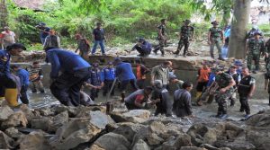 Read more about the article Pemkot Bandarlampung Percepat Normalisasi Sungai Jagabaya