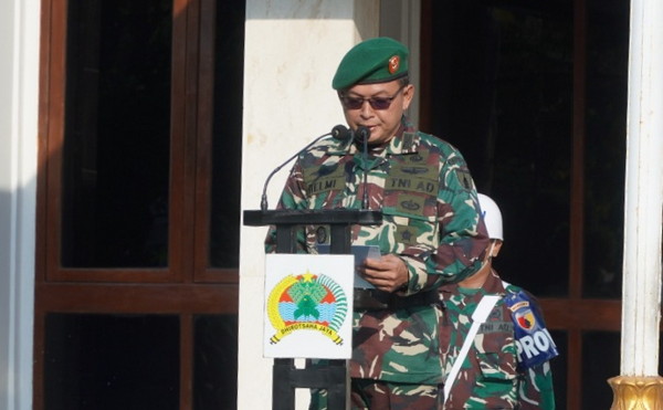 Read more about the article Panglima TNI Sebut Konflik Global dan Berita Hoaks Jadi Ancaman Nyata Bangsa