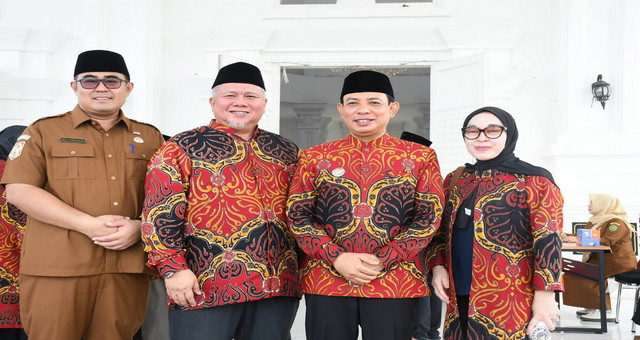 Read more about the article ‎Sebanyak 1.231 Jemaah Haji Kota Bengkulu , Walikota Berikan Batik Khusus