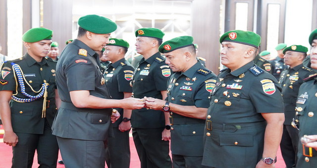 Read more about the article Pangdam I/BB Pimpin Sertijab dan Tradisi Korps Pejabat Utama