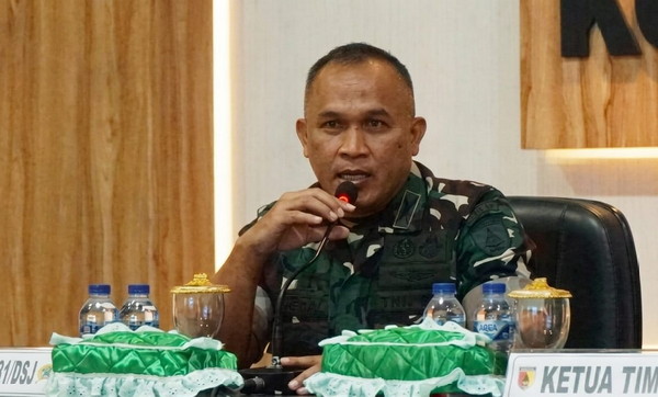 You are currently viewing Terima Tim Audit Kinerja, Danrem Untoro Dorong Transparansi