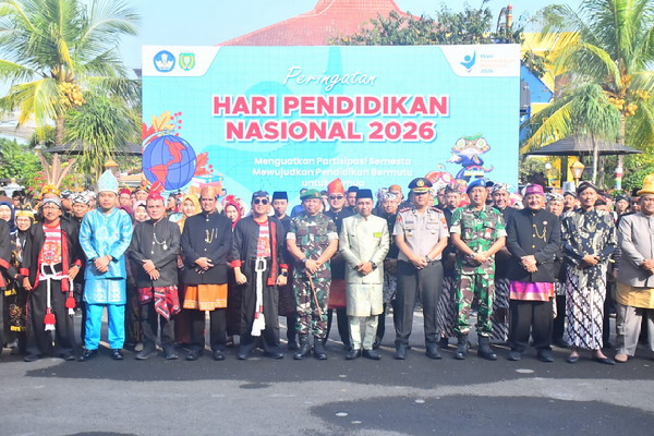 You are currently viewing Dandim Madiun Hadiri Upacara Hardiknas 2026, Perkuat Komitmen Mencerdaskan Bangsa