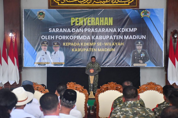 Read more about the article Koperasi Desa di Madiun Dapat Armada Baru Saat Launching Nasional KDKMP