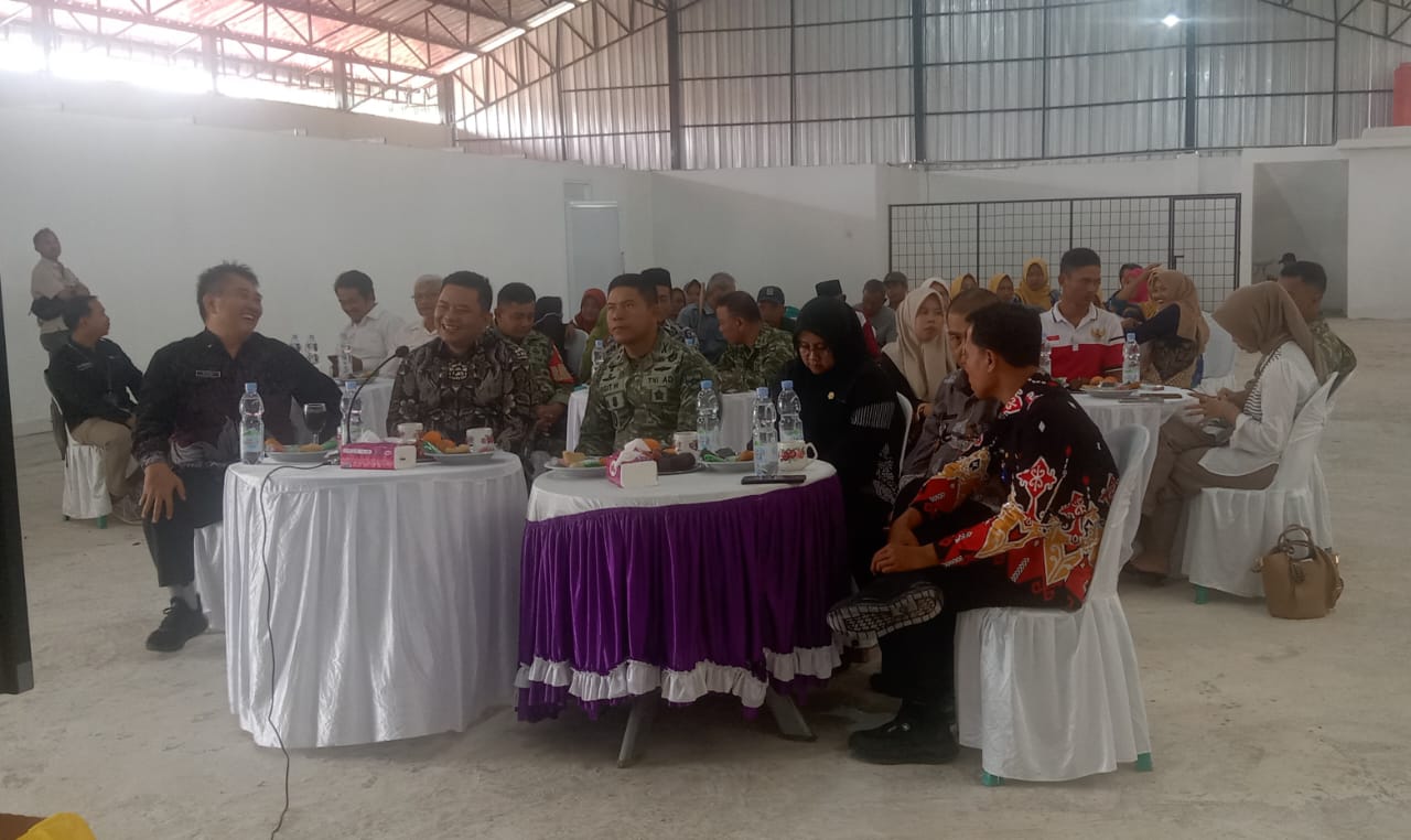 Read more about the article Sekda Way Kanan Ikuti Zoom  Peresmian Kopdes Merah Putih Oleh  Presiden RI