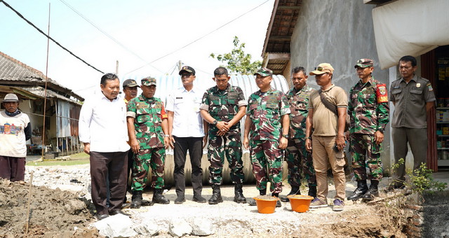 Read more about the article Kasrem 051/Wijayakarta Tinjau Langsung Peletakan Batu Pertama Jembatan Merah Putih