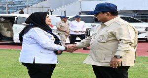 Read more about the article Bunda Eva Sambut, Kedatangan Presiden Prabowo