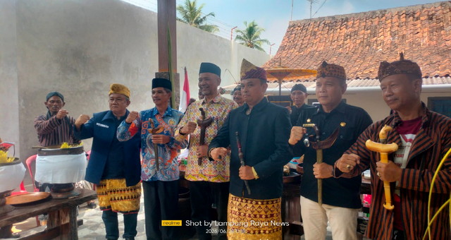Read more about the article Panji Sewu Gelar Suran dan Jamasan Pusaka Nusantara