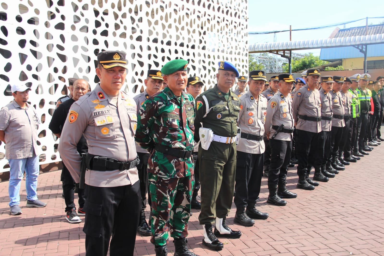 Read more about the article Jelang Pengesahan PSHT, TNI-Polri dan Pemkab Trenggalek Bersinergi Jaga Kondusivitas