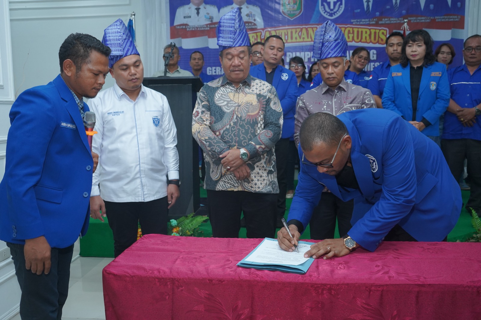 You are currently viewing Bupati Asahan Hadiri Pelantikan DPC GAMKI Asahan 2026–2029, Tekankan Sinergi untuk Pembangunan Daerah