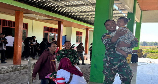 Read more about the article Keceriaan Anak-Anak Warnai Kegiatan Satgas TMMD 129 Bojonegoro di Balai Desa Kesongo