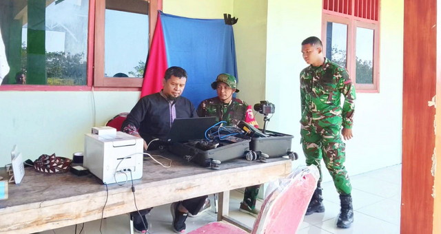 You are currently viewing Peran Aktif Babinsa Koramil Kedungadem Sukseskan Program TMMD 129 Bojonegoro di Kesongo