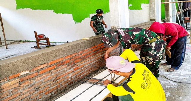 You are currently viewing TMMD 129 Bojonegoro: Sentuh Masa Depan Anak Desa Melalui Rehabilitasi Gedung Sekolah