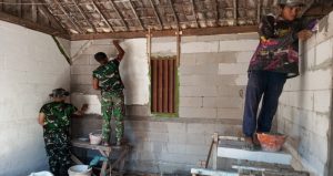 Read more about the article Hadirkan Asa Baru: Satgas TMMD 129 Bojonegoro “Ngebut” Bangun Rumah Bu Tini