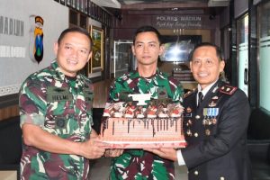 Read more about the article Potret Soliditas TNI-Polri di Madiun, Beri Rasa Aman Masyarakat
