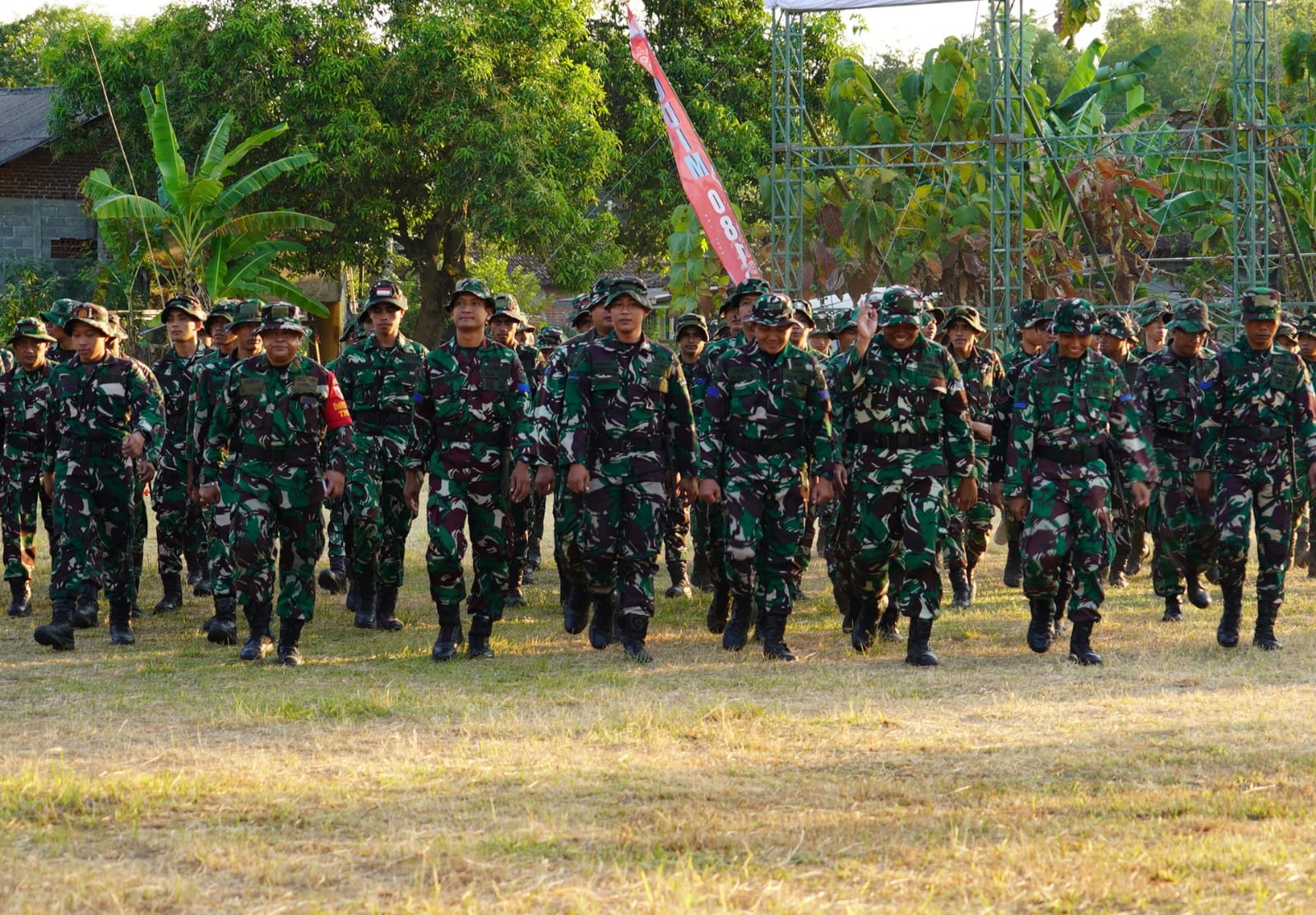 Read more about the article Menyatukan Langkah Membangun Negeri: TMMD 129 Bojonegoro Usung Semangat Gotong Royong