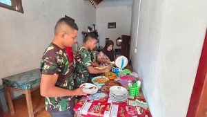 Read more about the article TMMD 129 Datang, Warung Makan Bu Yatini Tambah Ramai