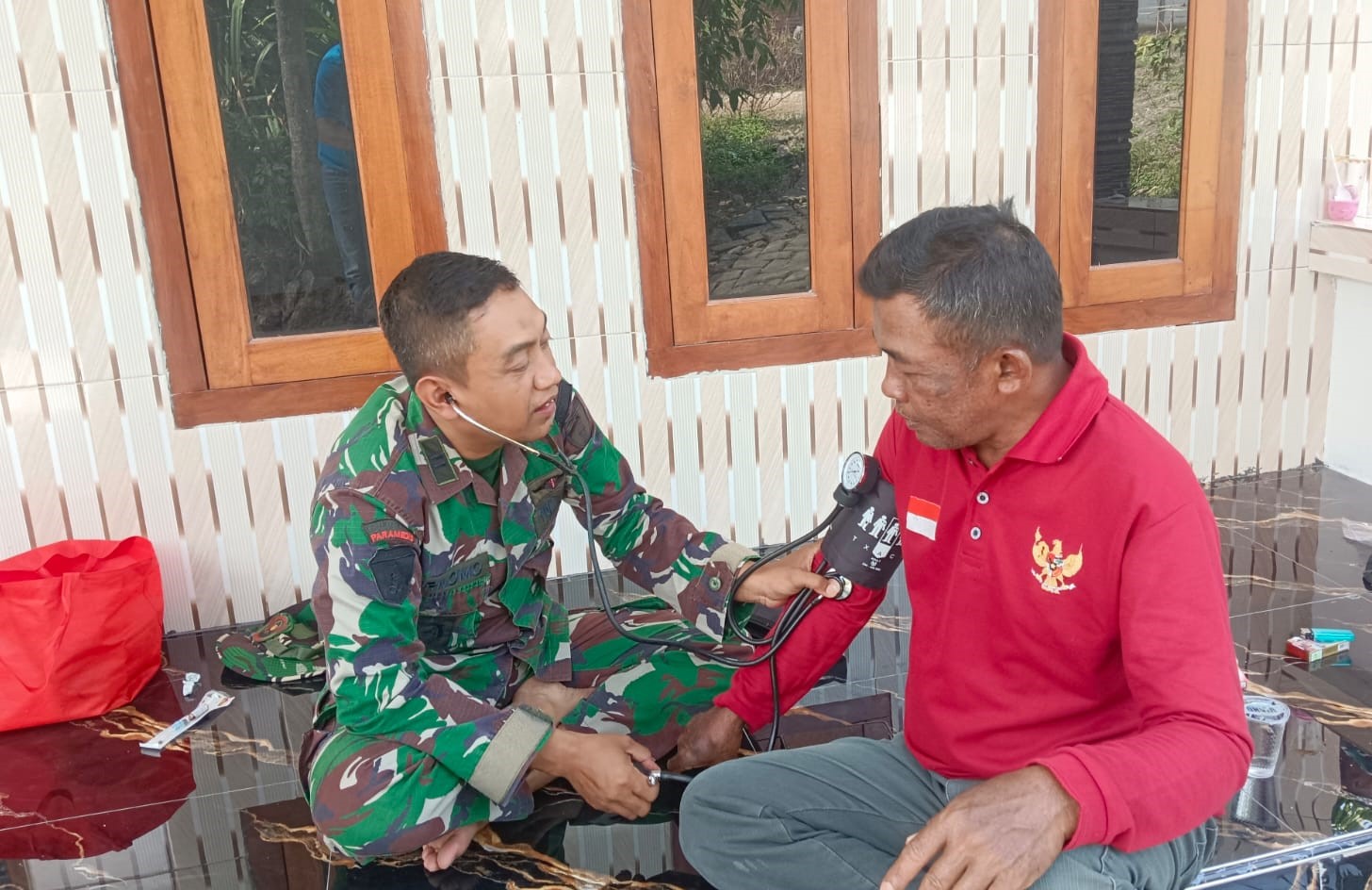 Read more about the article TMMD 129 Bojonegoro: Hadirkan Senyum Sehat Warga Lewat Layanan Kesehatan Gratis