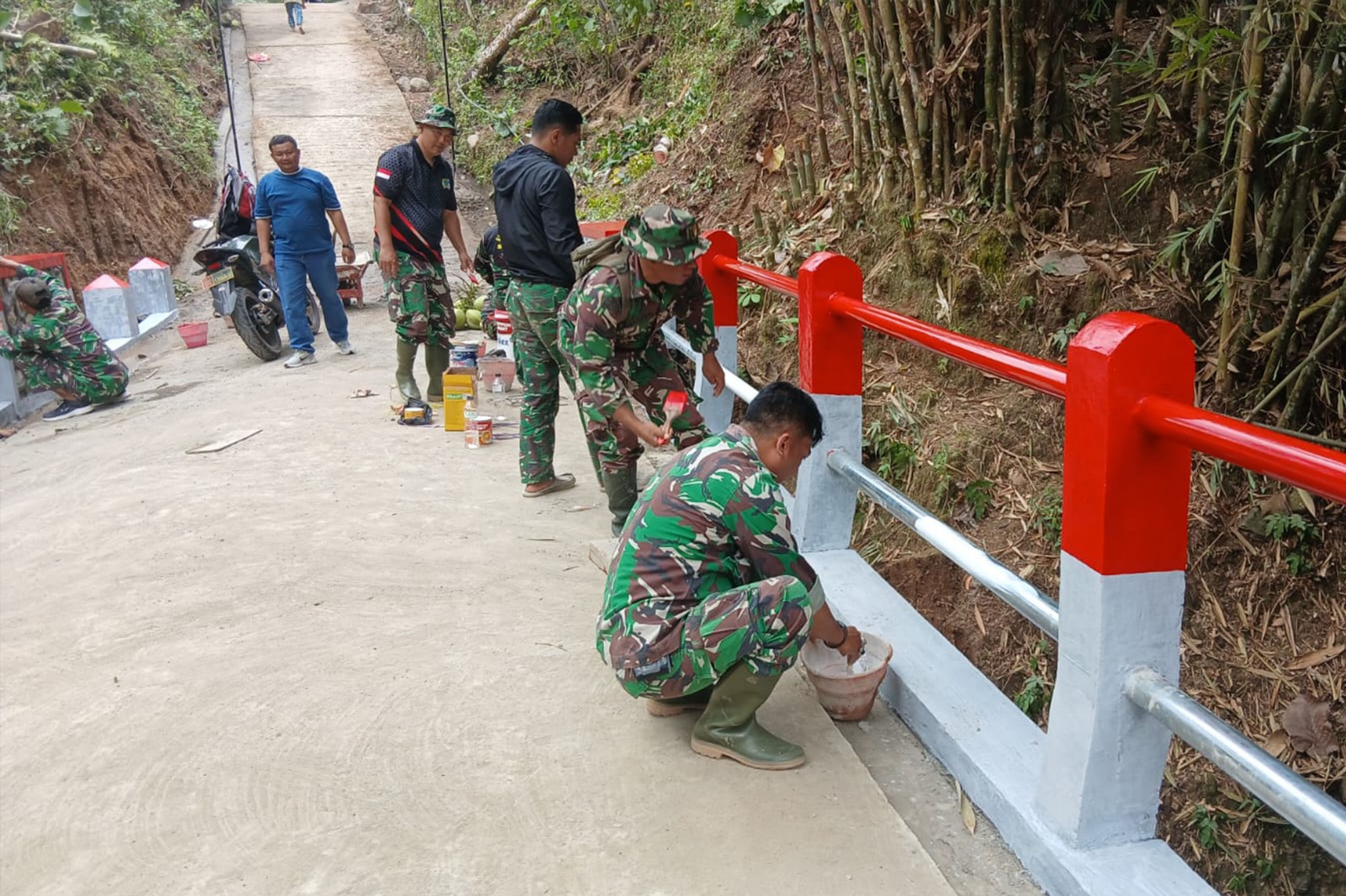 Read more about the article Jembatan Garuda Armco di Trenggalek Rampung 100 Persen, Warga Tegaren Segera Nikmati Akses Baru