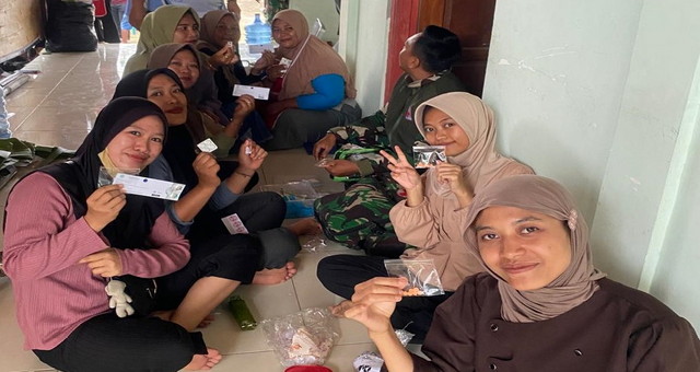 You are currently viewing Satgas TMMD 129 Kodim Bojonegoro Setia Menjaga Kesehatan Warga Kesongo