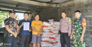 Read more about the article Pupuk Tiba, Harapan Petani Terjaga: Babinsa Dampingi Penyaluran Pupuk Nonsubsidi di Taman