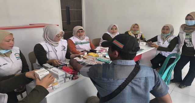 You are currently viewing Penutupan TMMD 129 Bojonegoro Diwarnai dengan Layanan Kesehatan Gratis