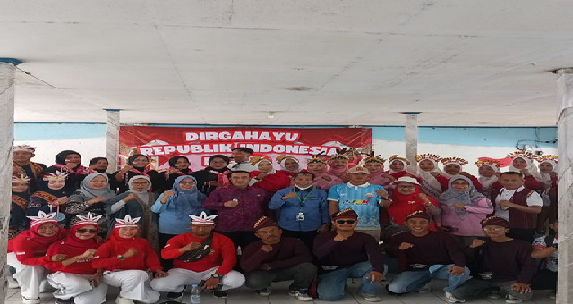 You are currently viewing Dibuka Camat Tanjungbintang, Lomba Sambung Lagu di Balai Desa Jatibaru pecahkan Suasana