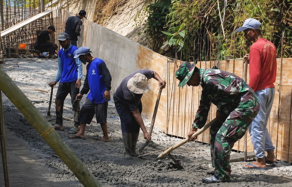 Read more about the article Kado Kemerdekaan untuk Warga Tempuran di Ponorogo