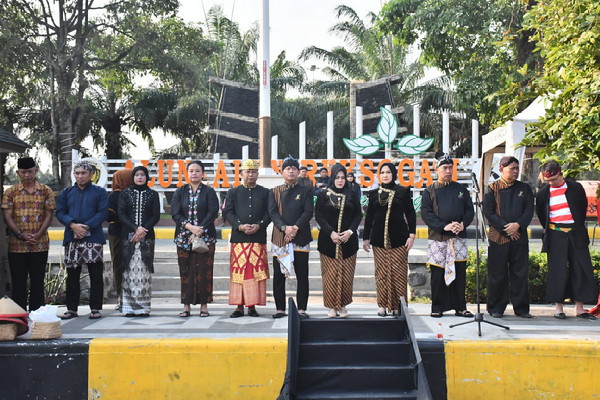 Read more about the article Dari Caruban untuk Negeri, Malam Solidaritas Warnai HUT ke-81 Kemerdekaan RI