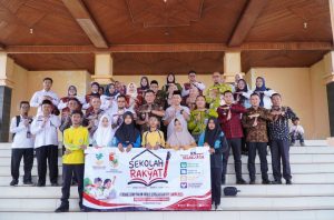 Read more about the article Wabup Tubaba Lepas 6 Siswa Sekolah Rakyat Asal Tubaba, BAZNAS Salurkan Beasiswa dan Bantuan