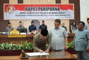 Read more about the article Bupati Tubaba Hadiri Penandatanganan KUA-PPAS APBD Tahun Anggaran 2027