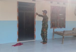 Read more about the article Sentuhan Akhir: Progres Positif Bedah Rumah TMMD 129 Bojonegoro