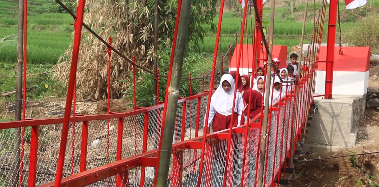 Read more about the article Saat Jembatan Garuda Mengubah Jarak Menjadi Kemudahan bagi Warga