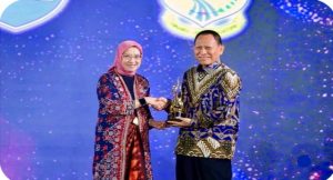 Read more about the article Pemkab Tuba Raih Penghargaan Pelayan Publik dan Keterbukaan Informasi