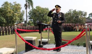 Read more about the article Polres Way Kanan Menggelar Upacara HUT Bhayangkara Ke 80