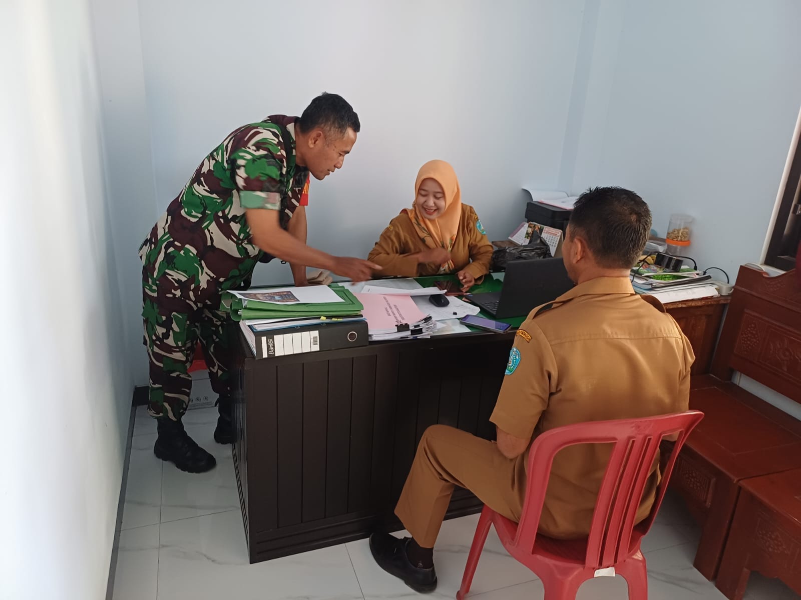 You are currently viewing Menunjang Tugas Binter, Babinsa Kodim Ponorogo Adakan Puldata Teritorial