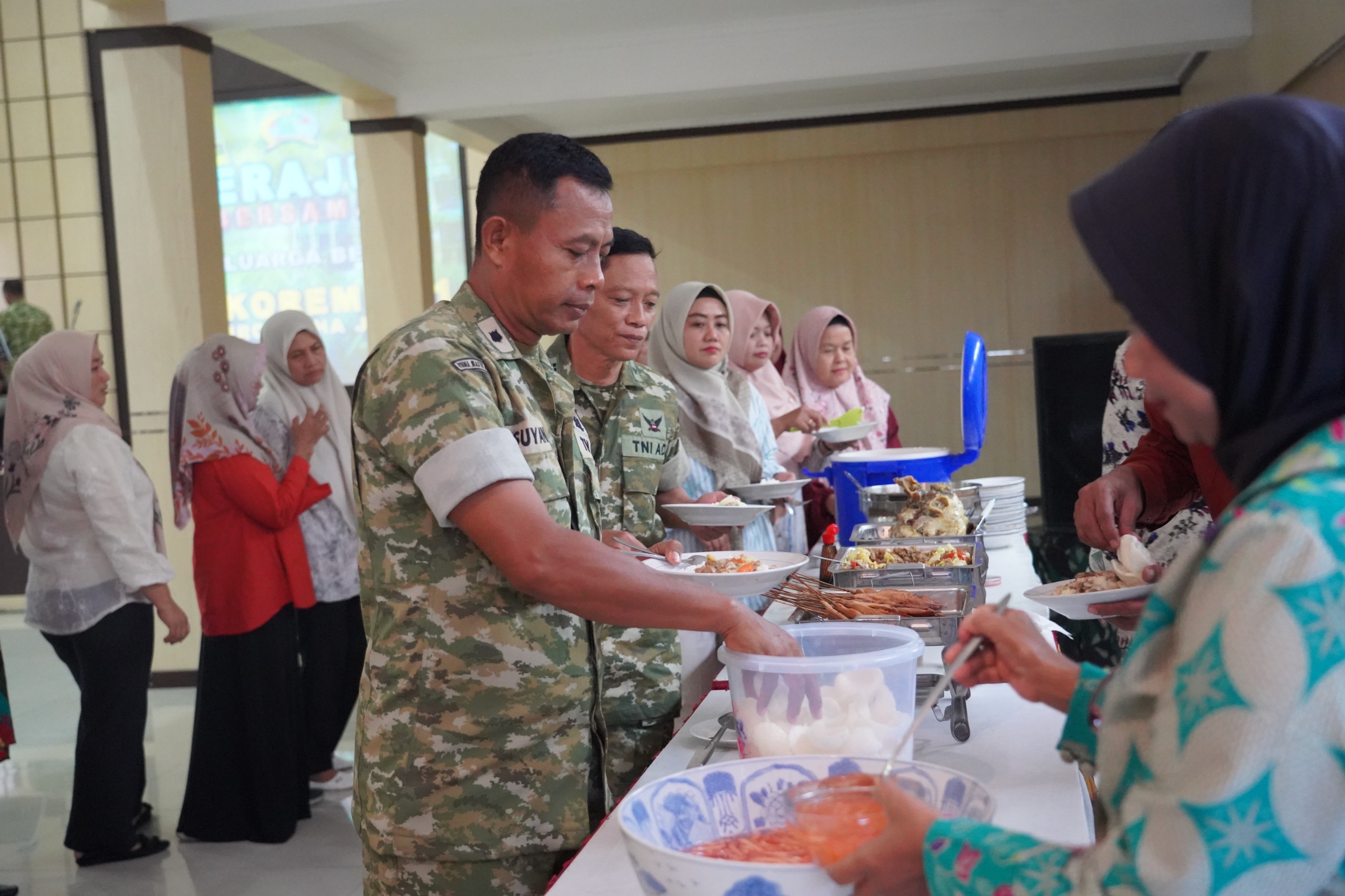 Read more about the article Perkokoh Pengabdian Prajurit, Korem 081/DSJ Perkuat Kebersamaan