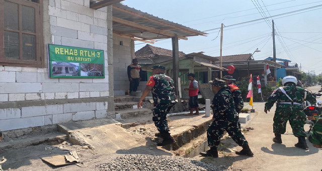 Read more about the article Danrem 071/Wijayakusuma Tinjau RTLH Milik Ibu Sriyati, Lima Rumah Jadi Sasaran Rehab TMMD Kodim Batang