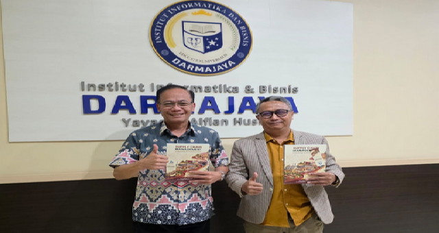 Read more about the article Strategi Cerdas Mengelola Rantai Pasok, Ini Kata Dua Dosen Pascasarjana IIB Darmajaya