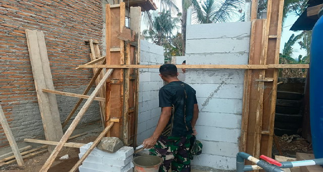 Read more about the article Bangun MCK Untuk Warga, Prada Agung Rasakan Pengalaman Berkesan Selama TMMD