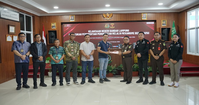 Read more about the article Sinergi dengan DJP, Kejari Bandar Lampung Hentikan Penuntutan Pidana Pajak melalui Denda Damai