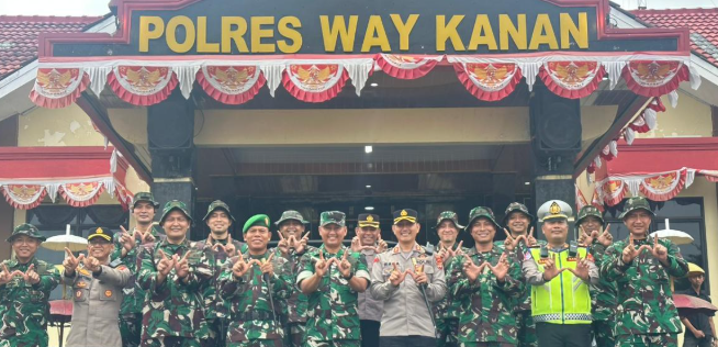 You are currently viewing Pasis Seskoad Kunjungi Polres Way Kanan, TNI-Polri Bahas Pencegahan Karhutla