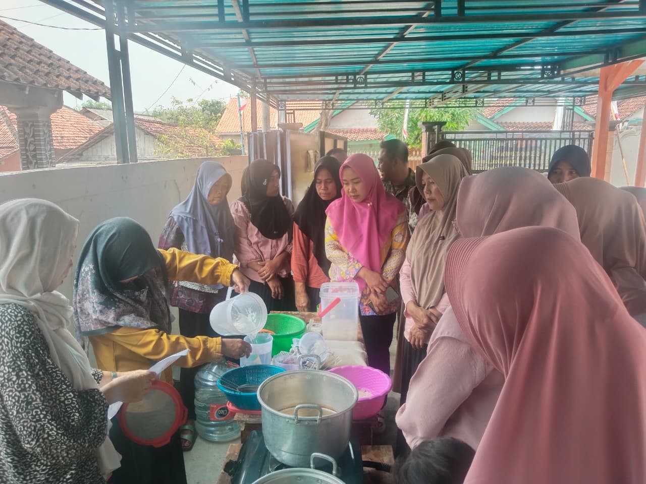 Read more about the article Pelatihan Kewirausahaan Jadi Bagian Kegiatan Nonfisik TMMD di Ngajaran