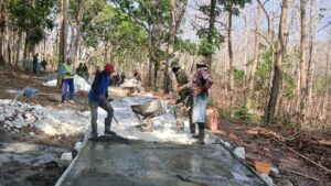 Read more about the article Satgas TMMD Utamakan Kesehatan dan Keselamatan Saat Bekerja di Lapangan