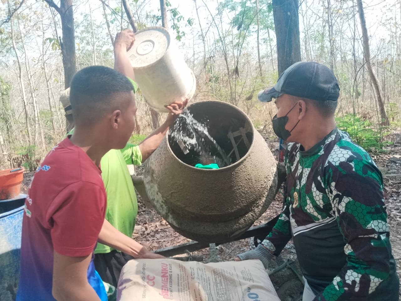 You are currently viewing Mengenal Bagian Dalam Mesin Molen untuk Pengecoran Jalan TMMD