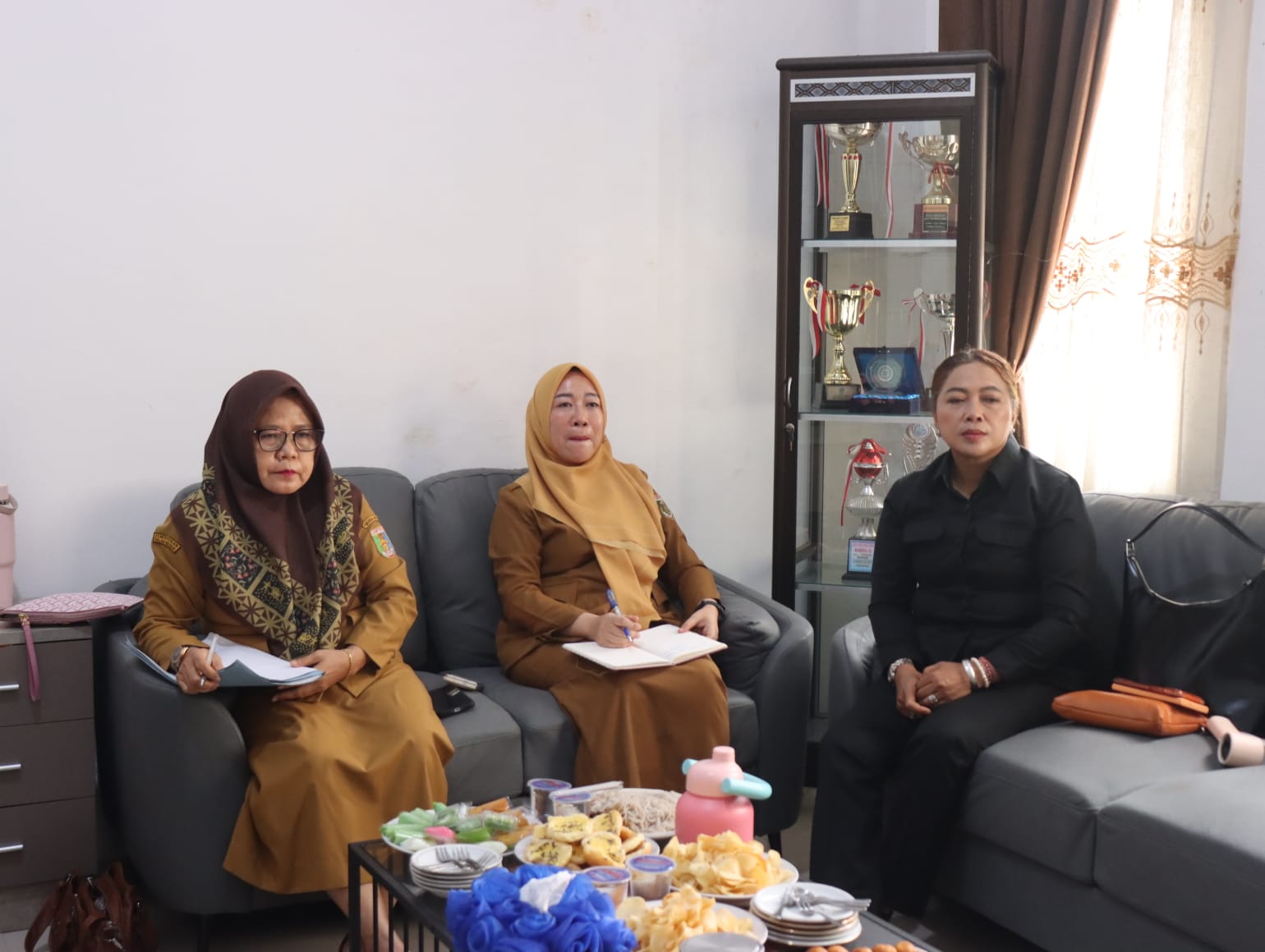 Read more about the article KETUA TP PKK LAMPUNG TENGAH PIMPIN RAPAT PEMBAHASAN RENCANA KEGIATAN NOVEMBER–DESEMBER 2026 DAN RKA 2027